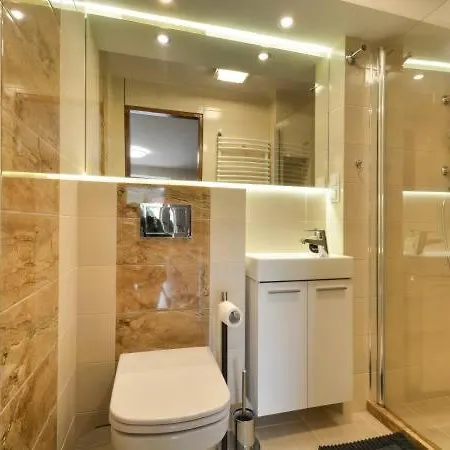 Apartamenty I Pokoje Nad Sola Czernichow  Exterior photo