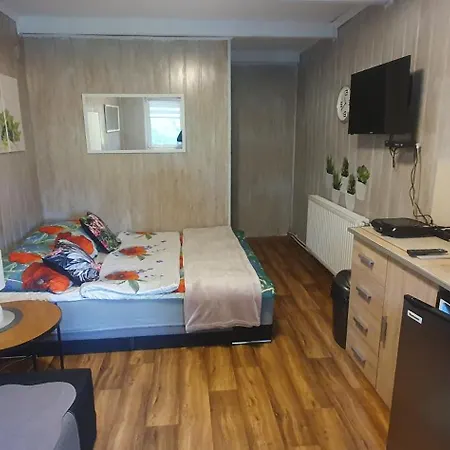 Apartamenty I Pokoje Nad Sola Czernichow  Exterior photo
